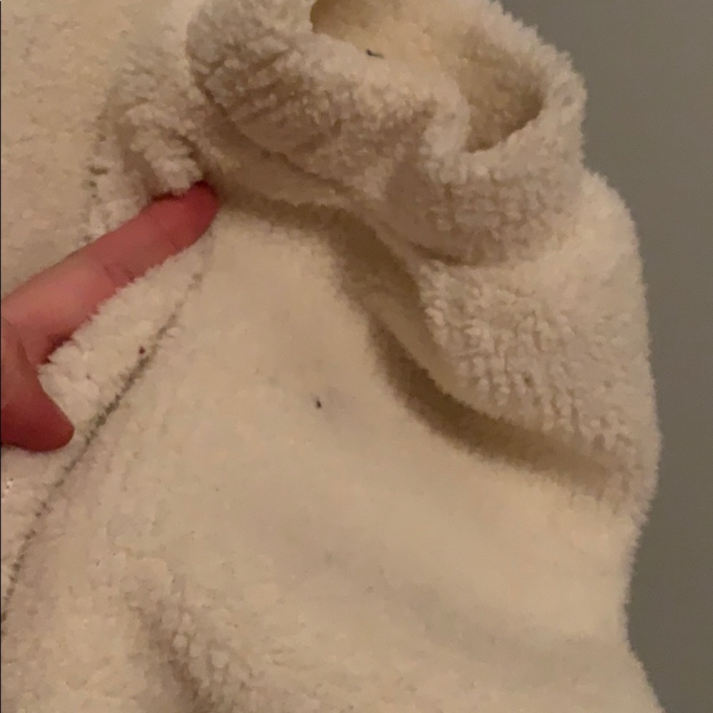 Cream sweater - Picture 3 of 3